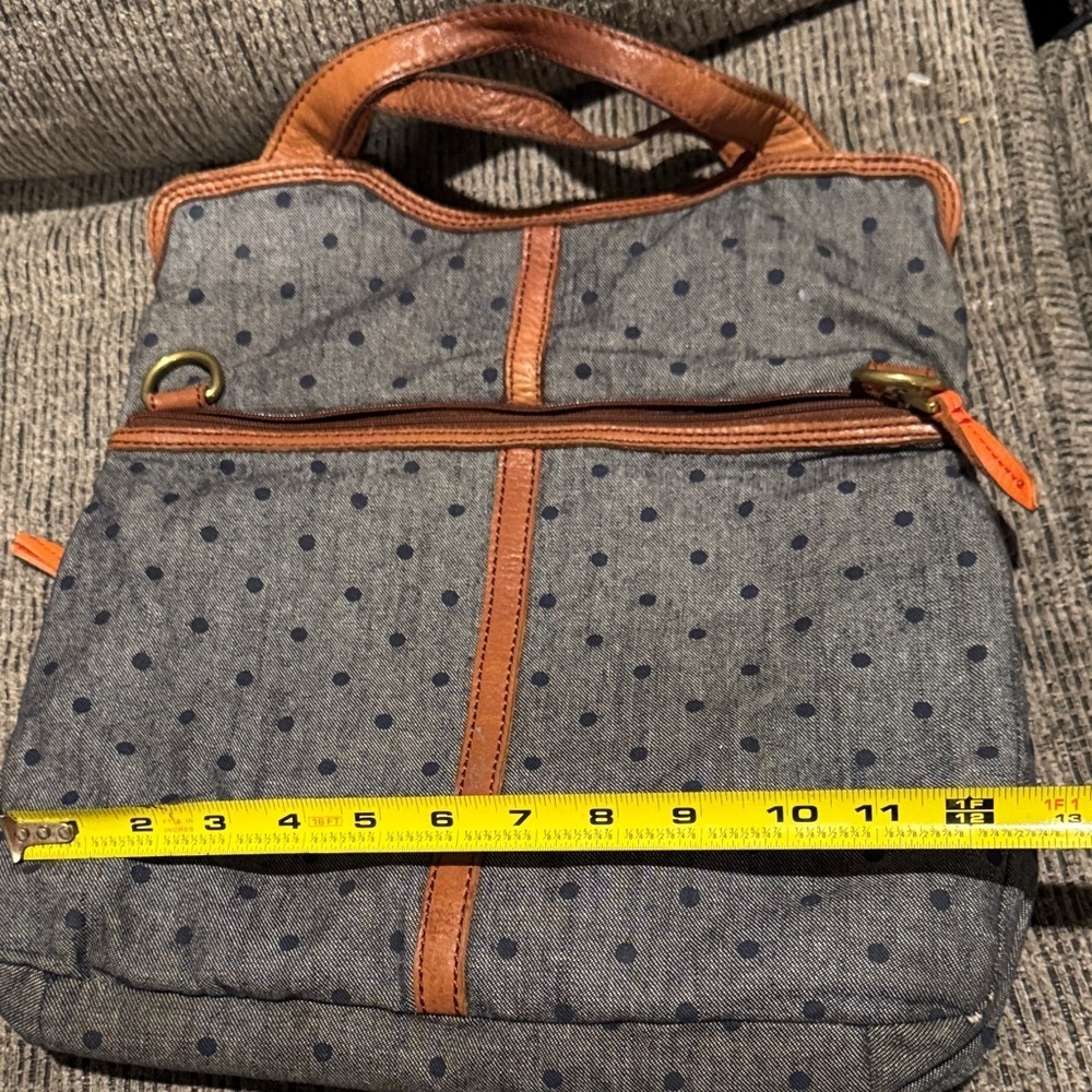 Fossil Navy and Gray Tote with Tan Trim - Picture 6 of 7